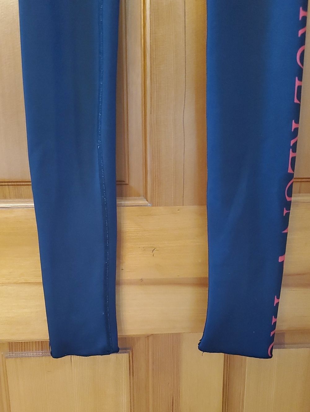 True Religion High-Waist Women's Black Performance Leggings Red Logo Size XS - Picture 7 of 10